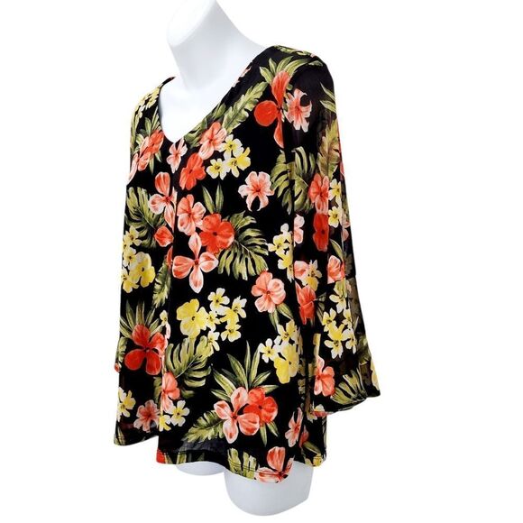 2/$20 Laura Petites Black & Red Flowers Top Blouse Size: XL - Picture 4 of 8